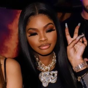 Meet your Posher, Shaneice